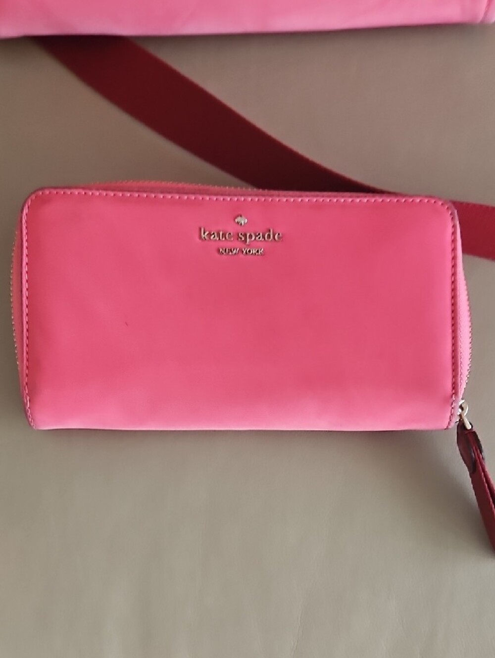 kate spade Pink Two-Tone Tote with Crossbody Strap And Matching Wallet - Picture 2 of 12